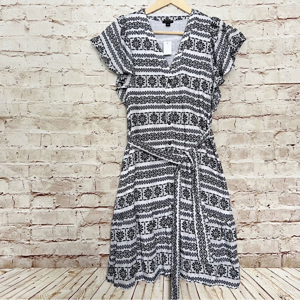 Ann Taylor embroidered tie waist dress lightweight